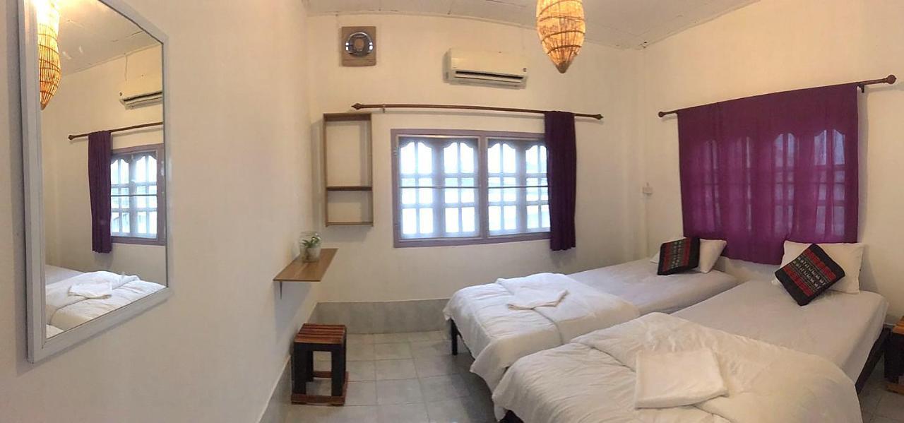 Bamboo Hostel Thakhek Exterior photo